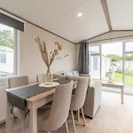 Chalet In Near Sandy Beaches De Haan