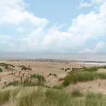 Horská chata In Near Sandy Beaches De Haan