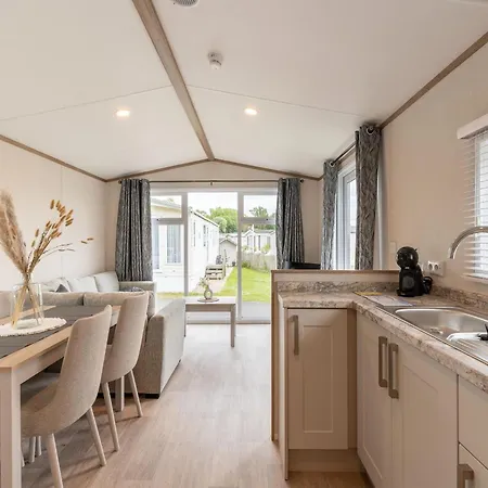 Chalet In Near Sandy Beaches