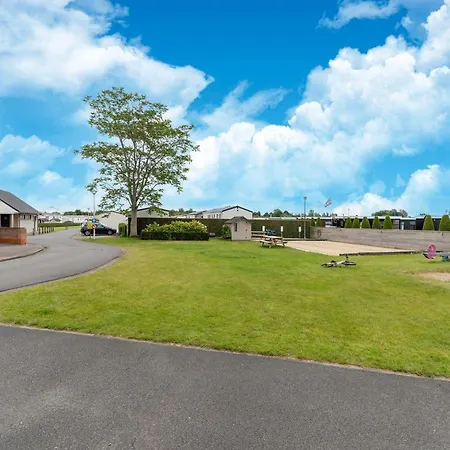 In Near Sandy Beaches Chalet *