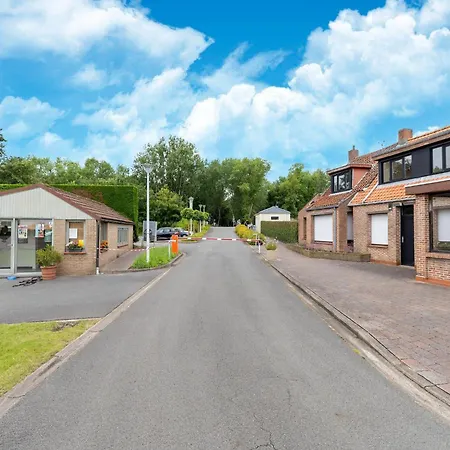 In Near Sandy Beaches Chalet *