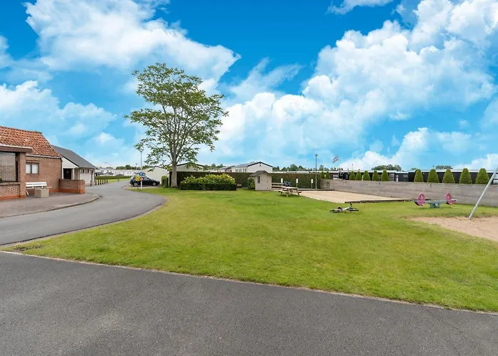 In Near Sandy Beaches Chalet *