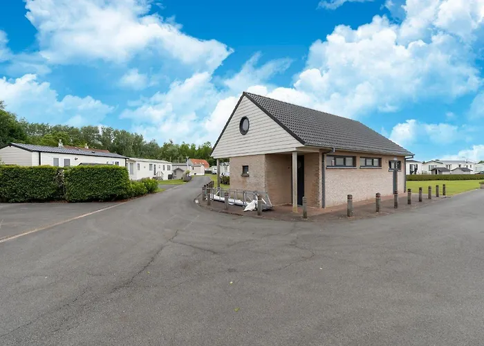 Chalet In Near Sandy Beaches *